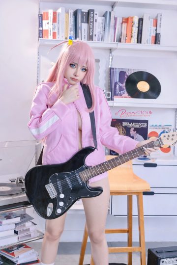 Cosplay 日本性感萝莉Byoru Bocchi The Rock